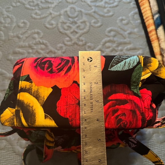 Set Vera Bradley Havana rose tote, mini back pack, coin purse, and crossbody. - Picture 7 of 14